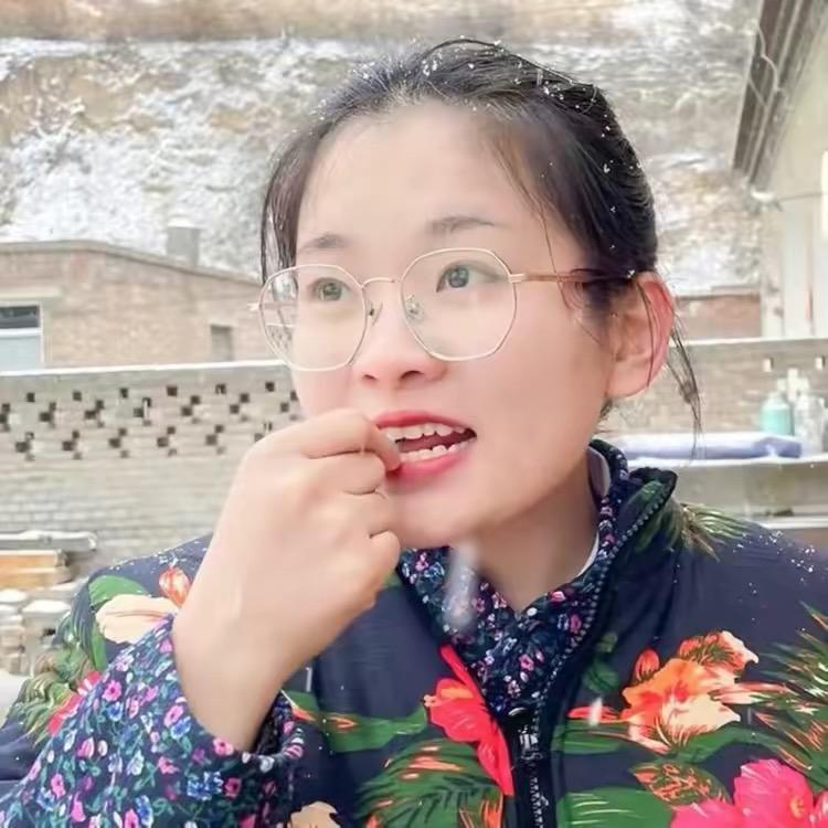 梅梅在陕北