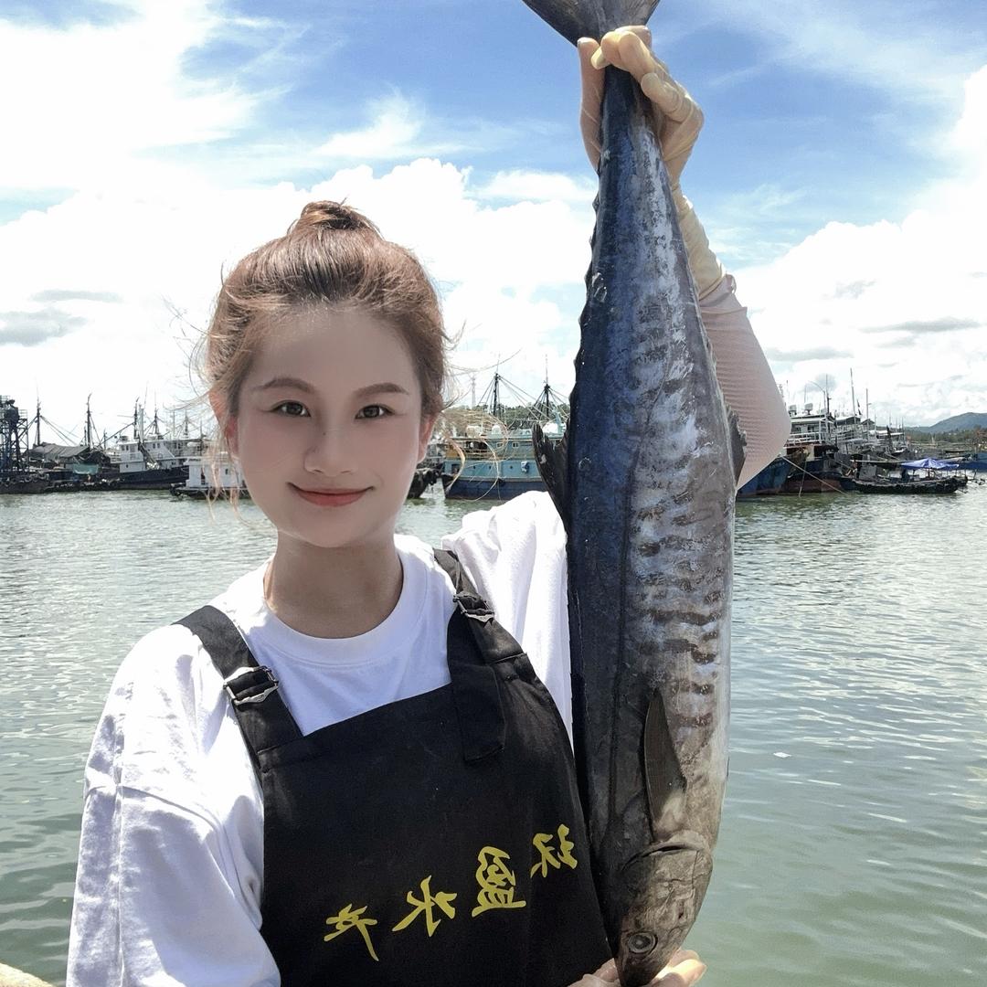 卖海鲜的肥婆萍