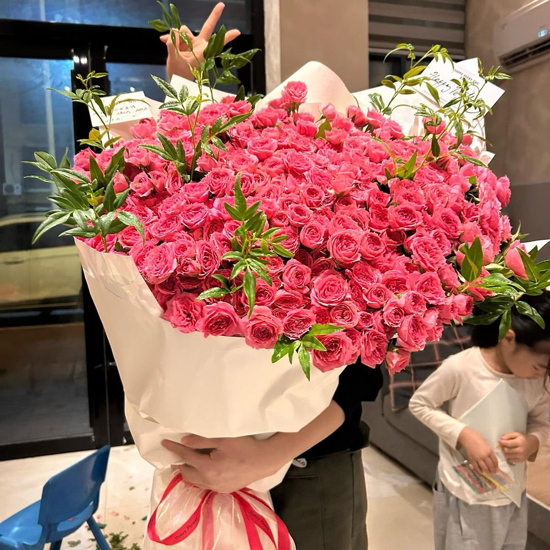 陆玲