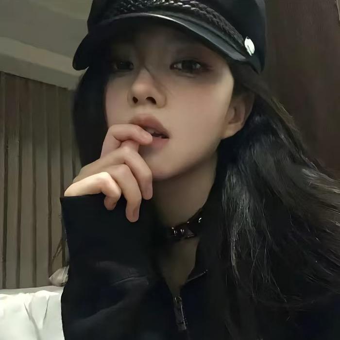 摆烂小鱼