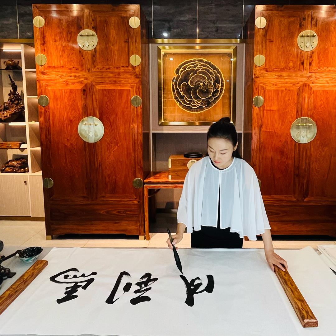 龙潭海黄臻藏馆二号