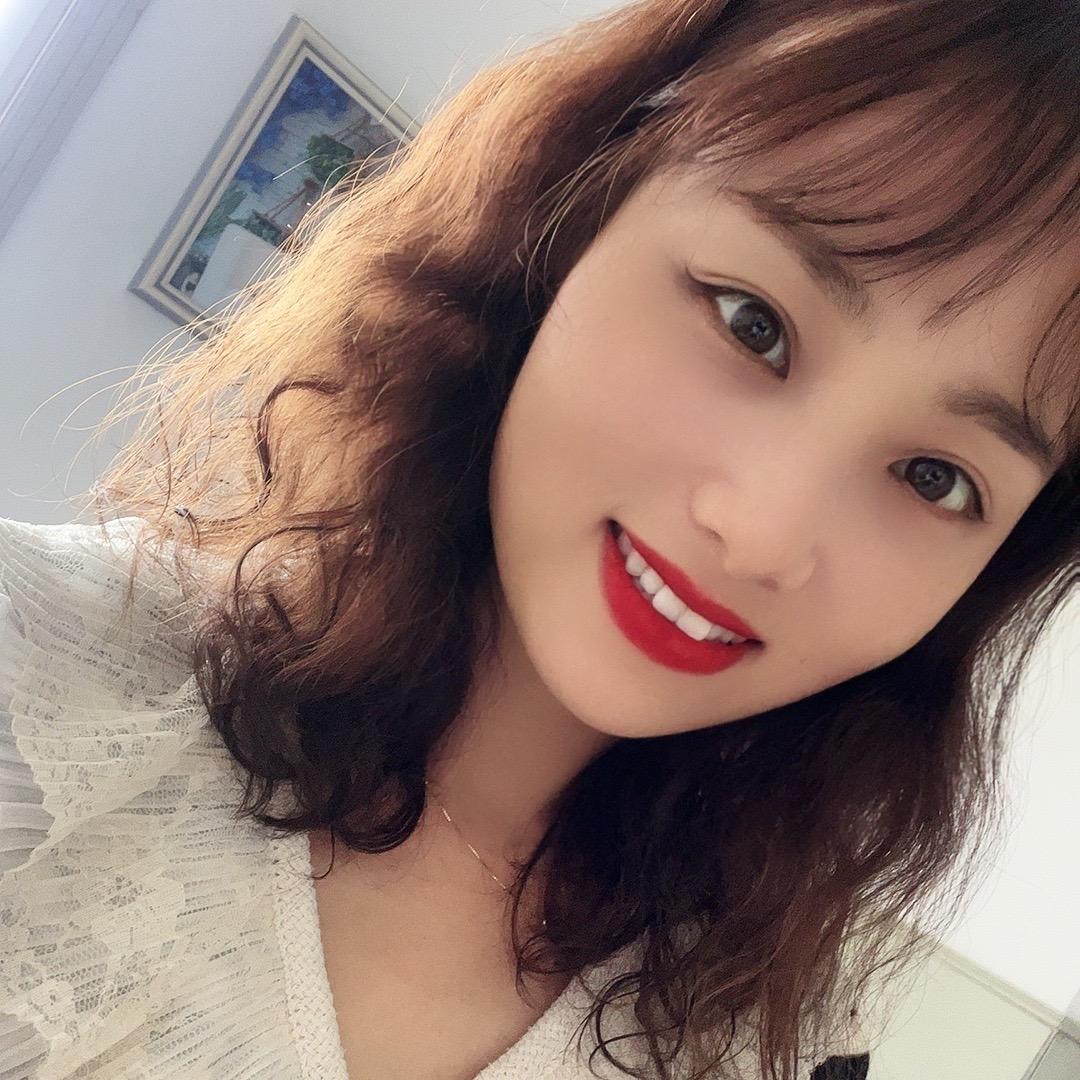 闫小姐
