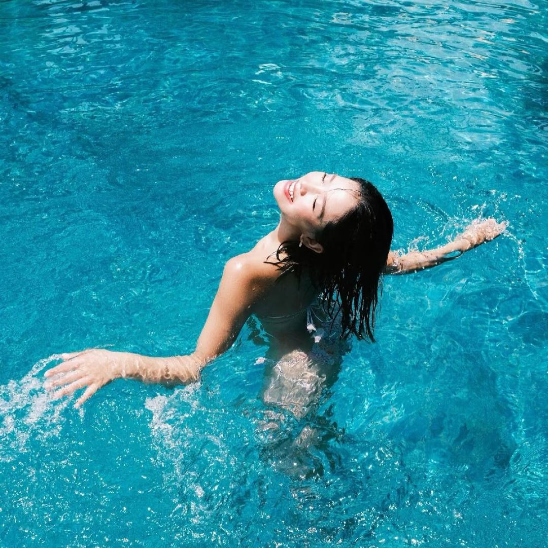 奥尚汐游泳健身婷婷