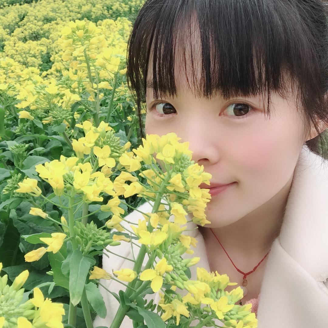 英子