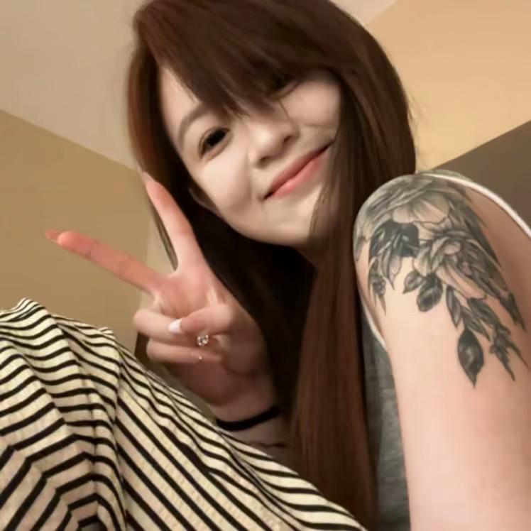 小Q.
