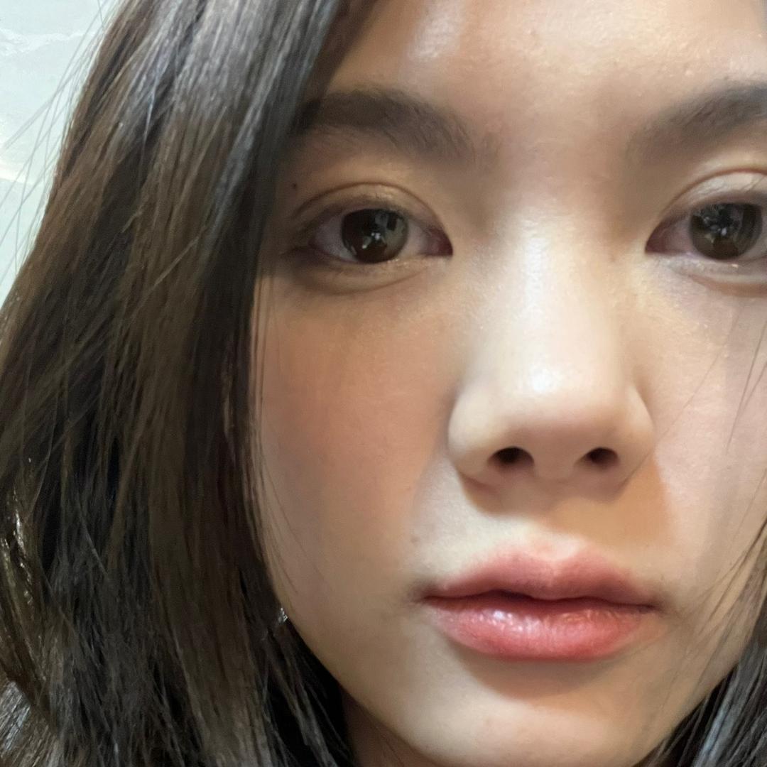 白白的