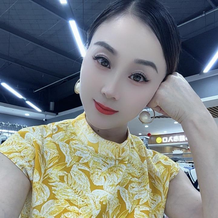英子