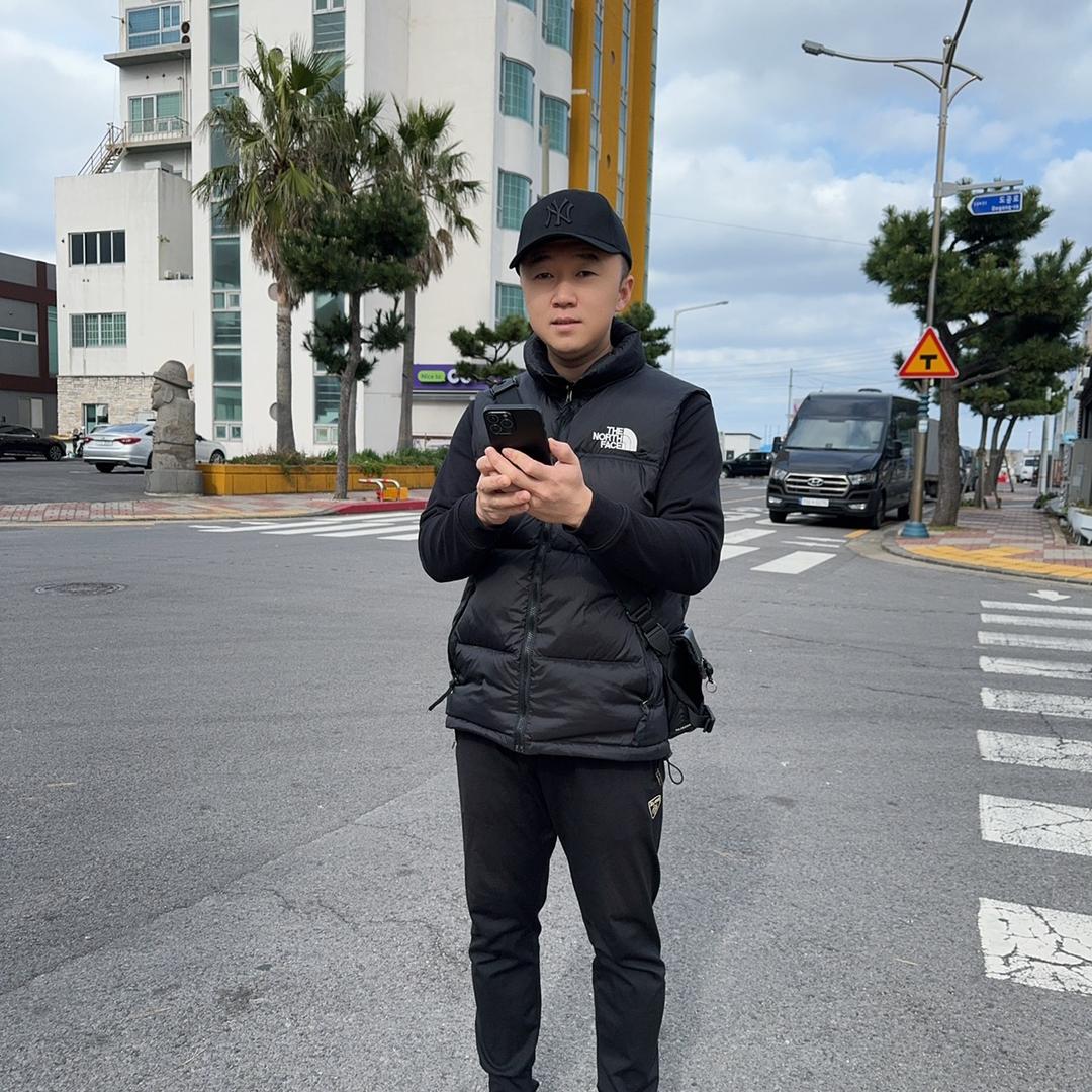 是阿旭吖（在韩国打工）