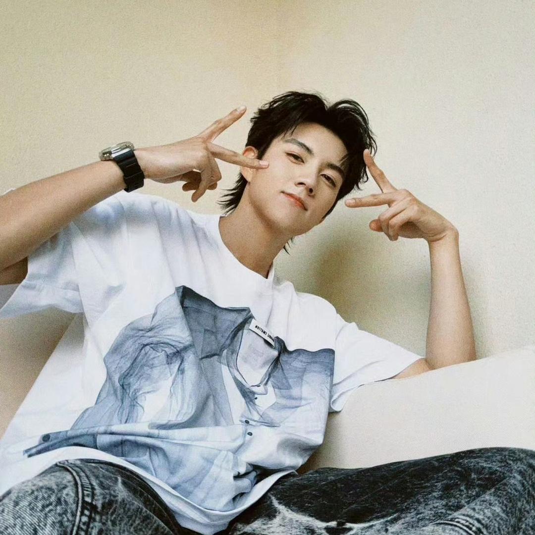 落在星河间🪐