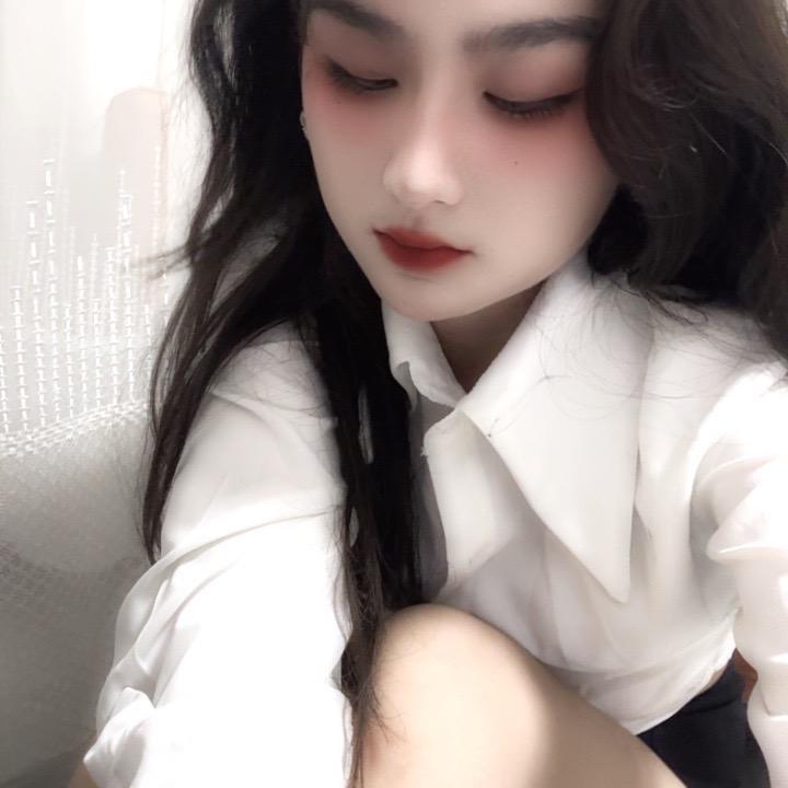 小何姐姐