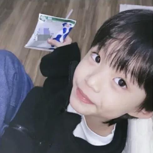 纯情小子光头