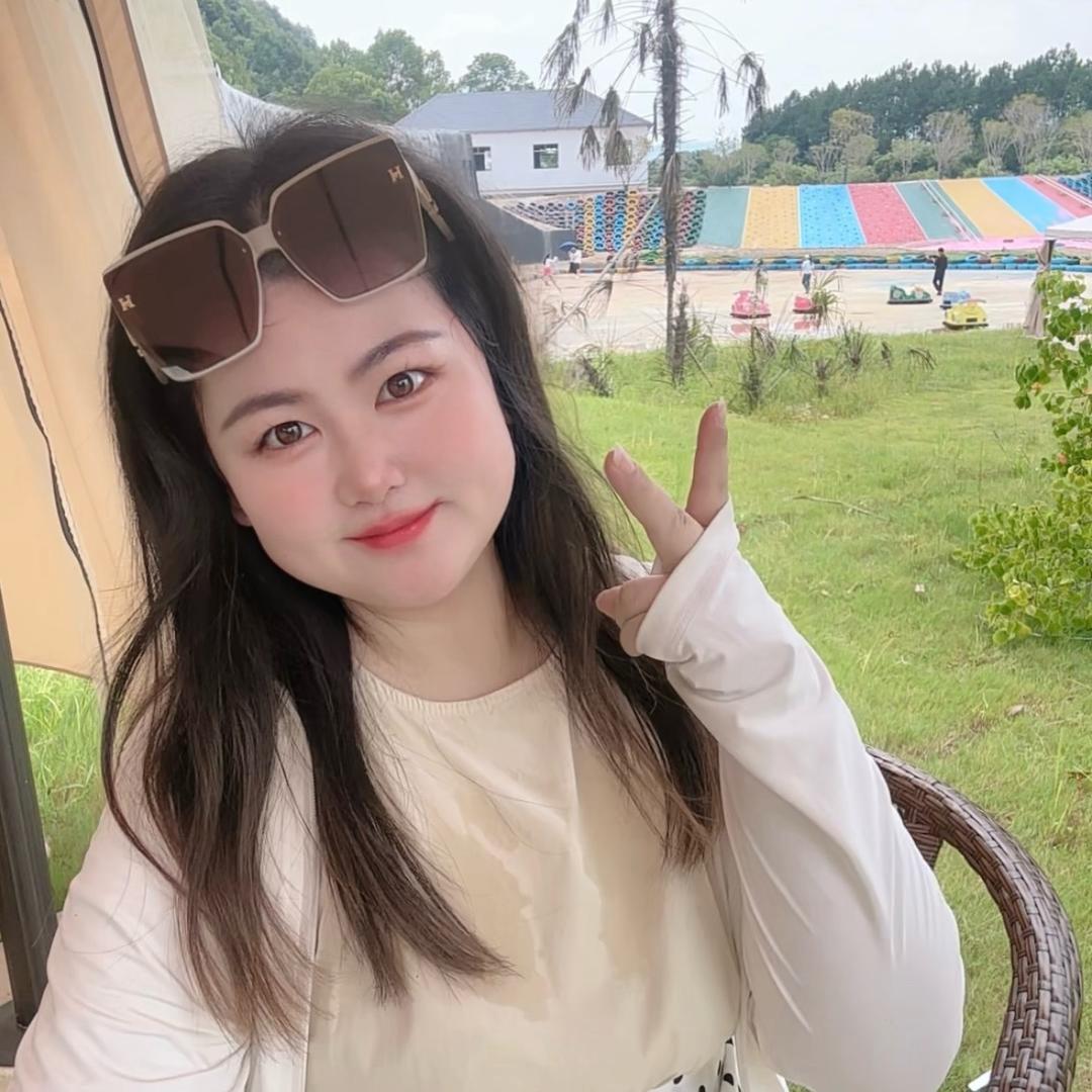 小瑾吃喝玩乐
