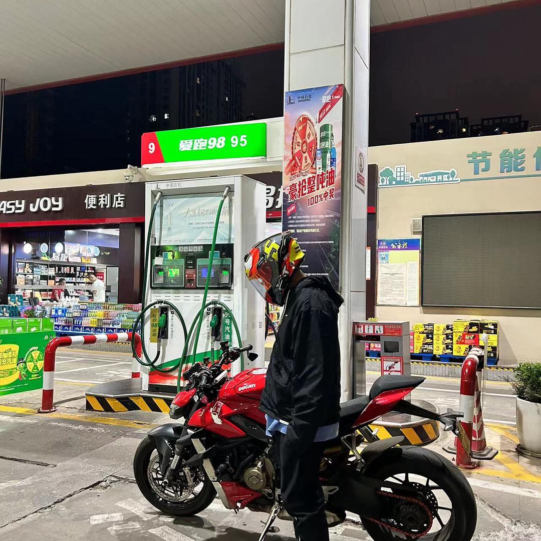 经济舱🔱