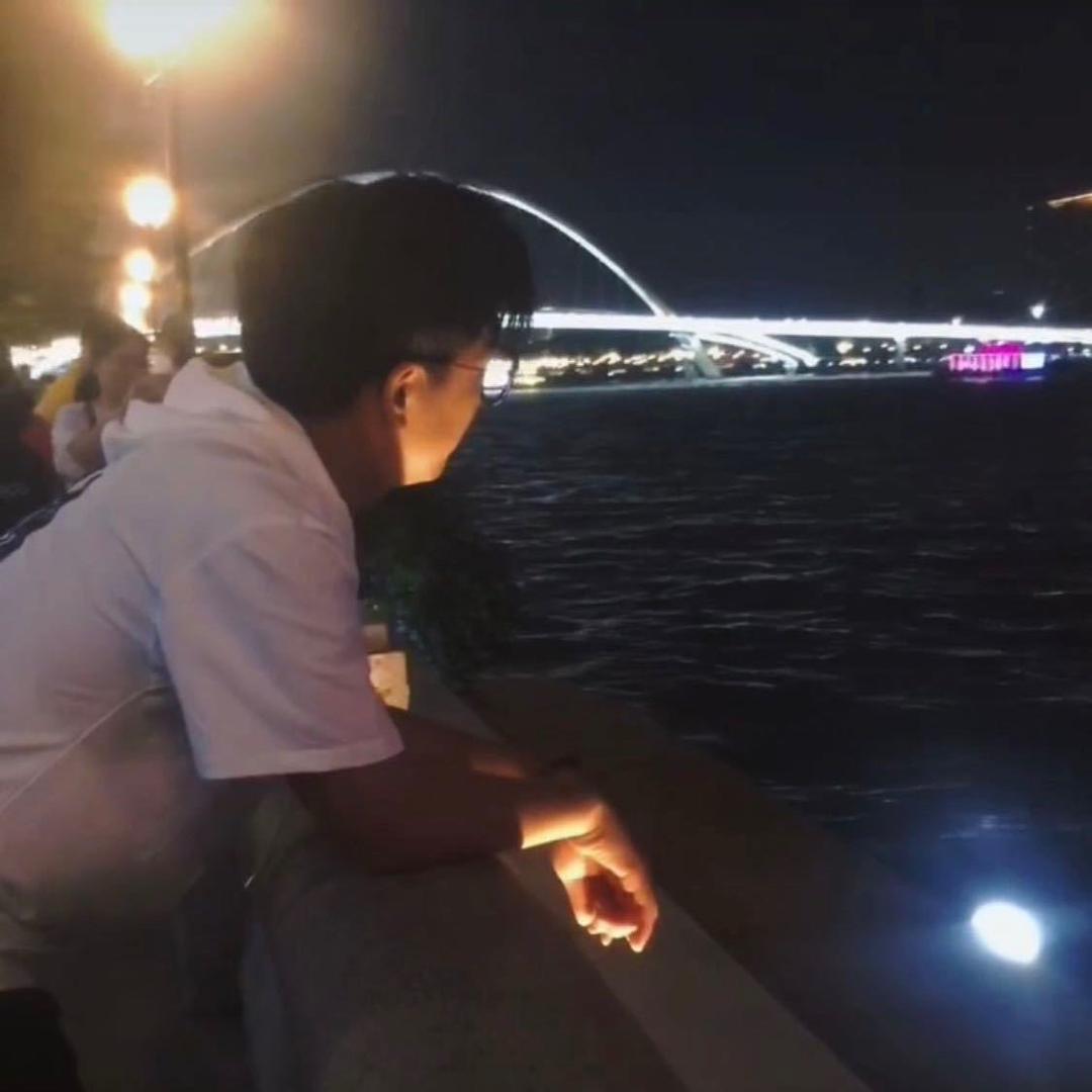 欢笑