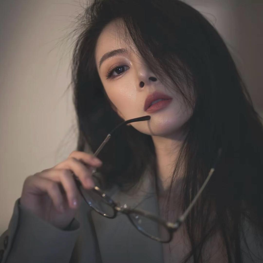 吉娃女装批发 株洲巨丰1楼B27-28号