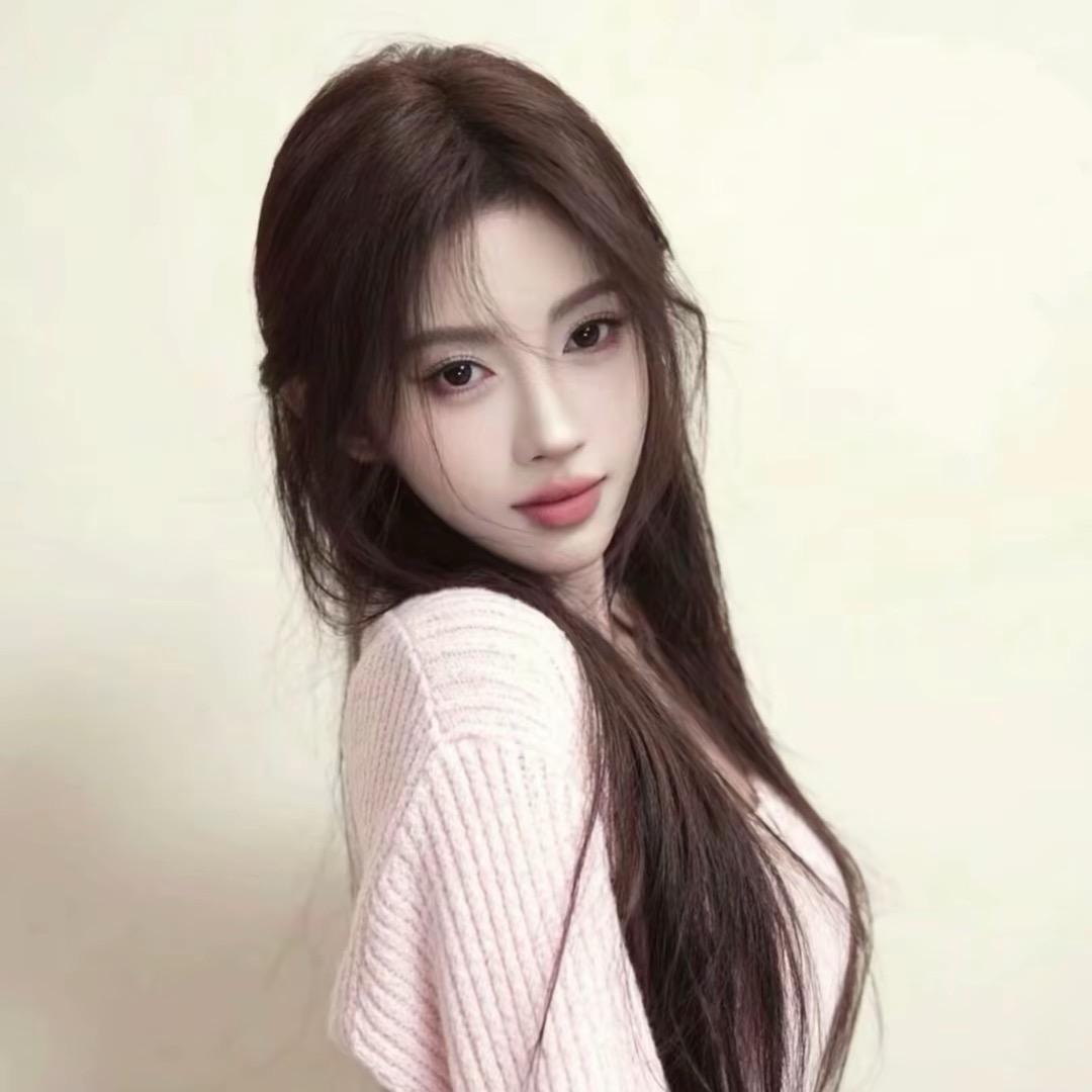 柒柒.