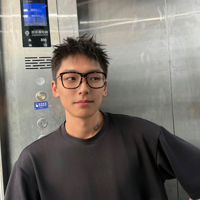 爱吃柠檬🍋