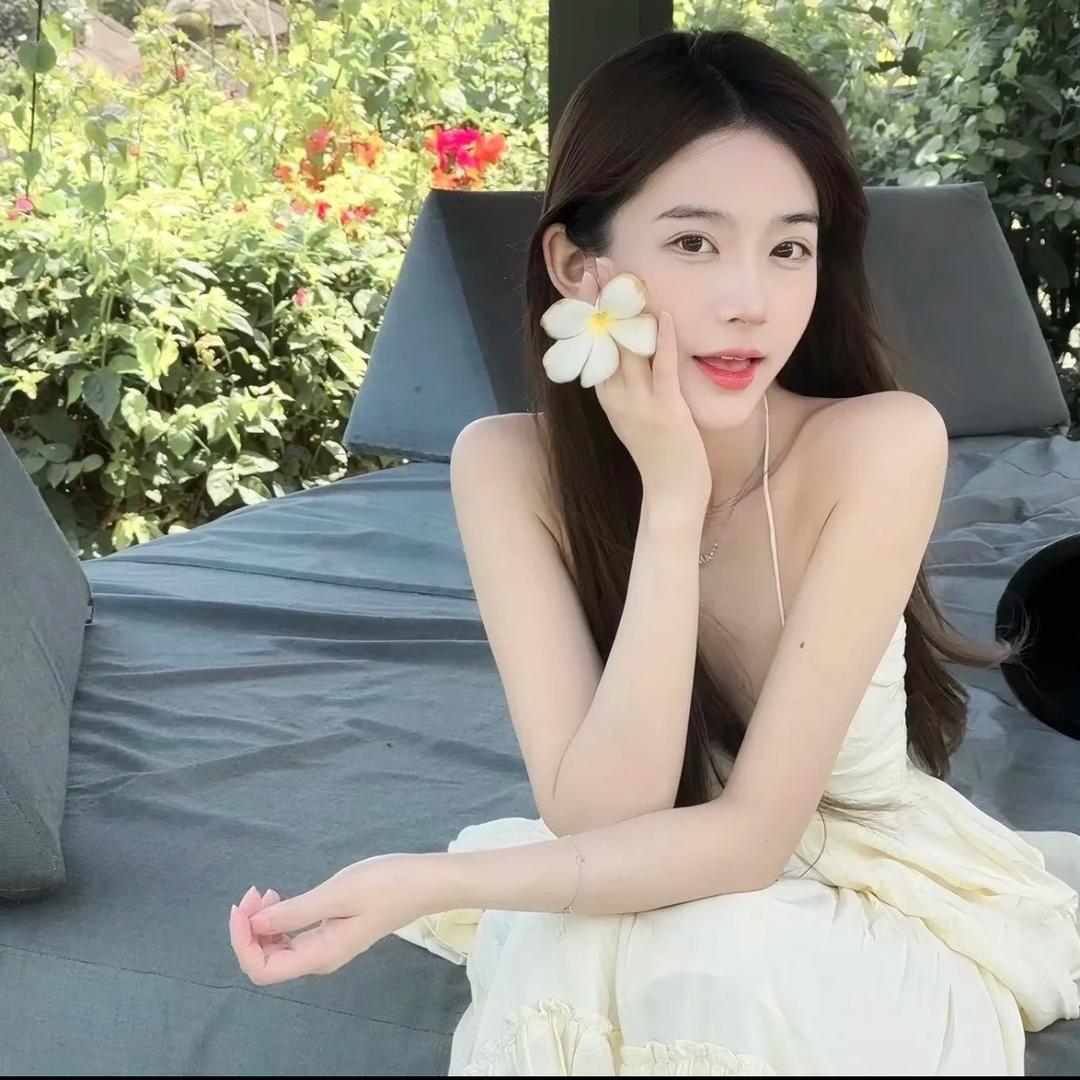 玲子^