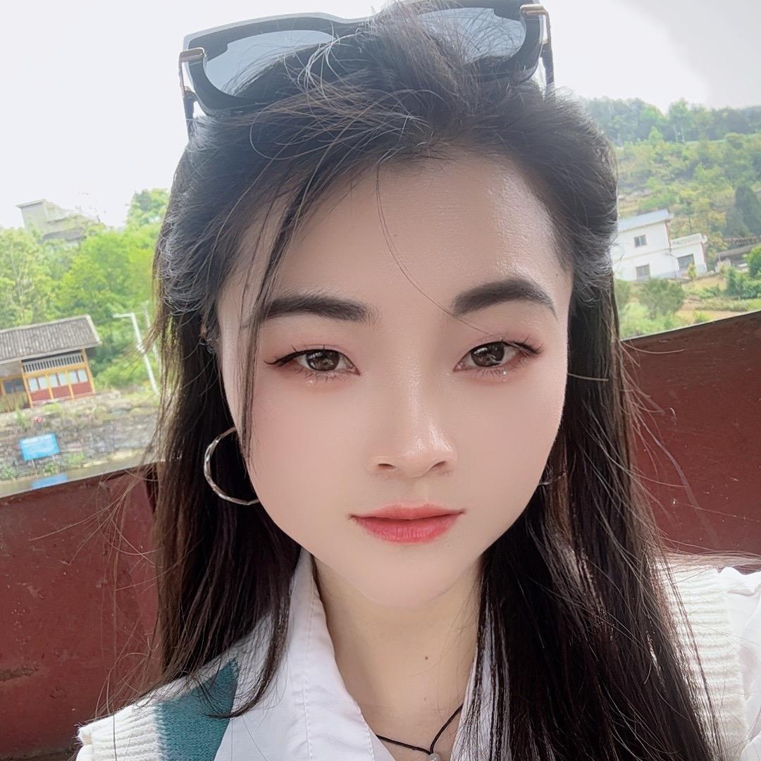 小芳 .