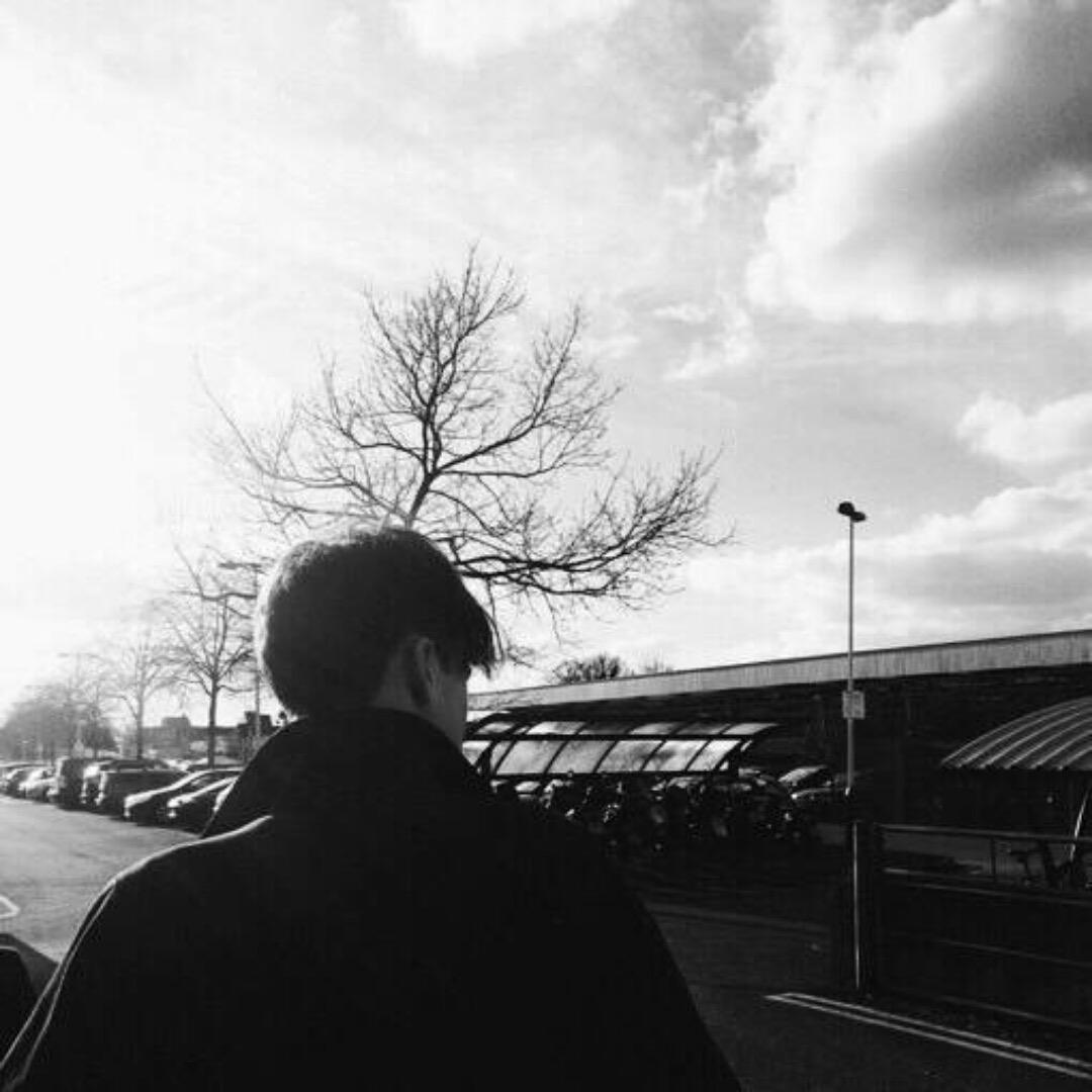 小赵                 。