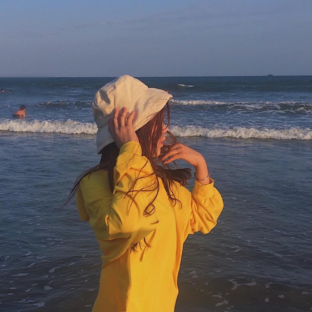 白雪公主后妈淡淡