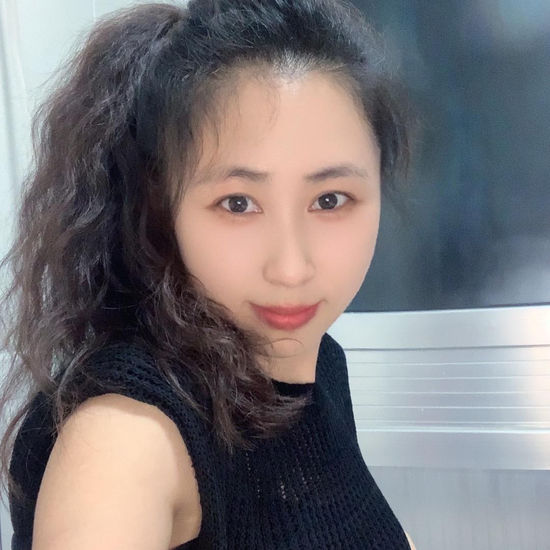 暴躁的妈妈体贴的女儿