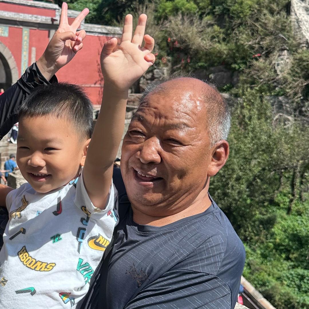 喜欢变形的球球