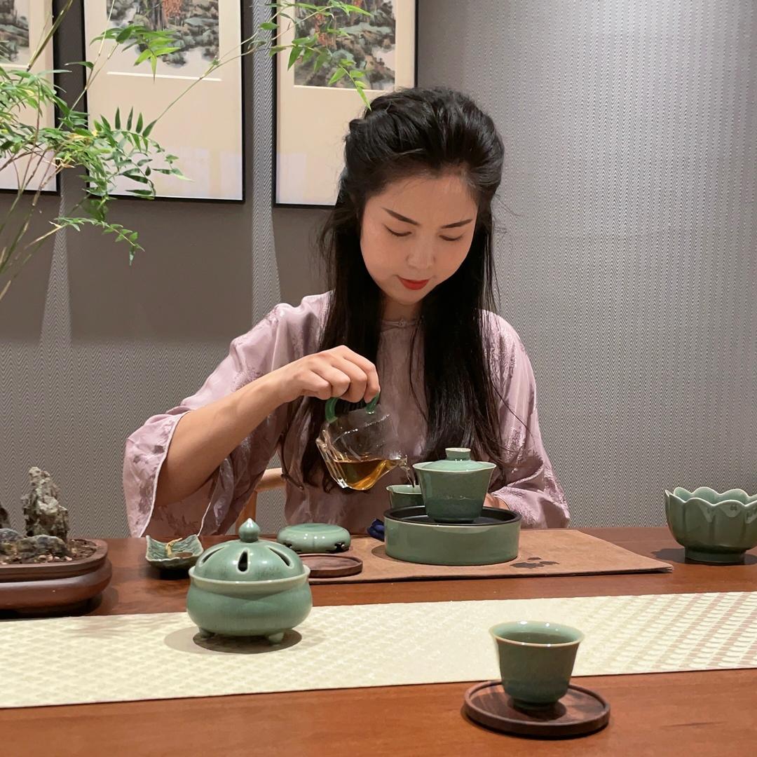 芳芳