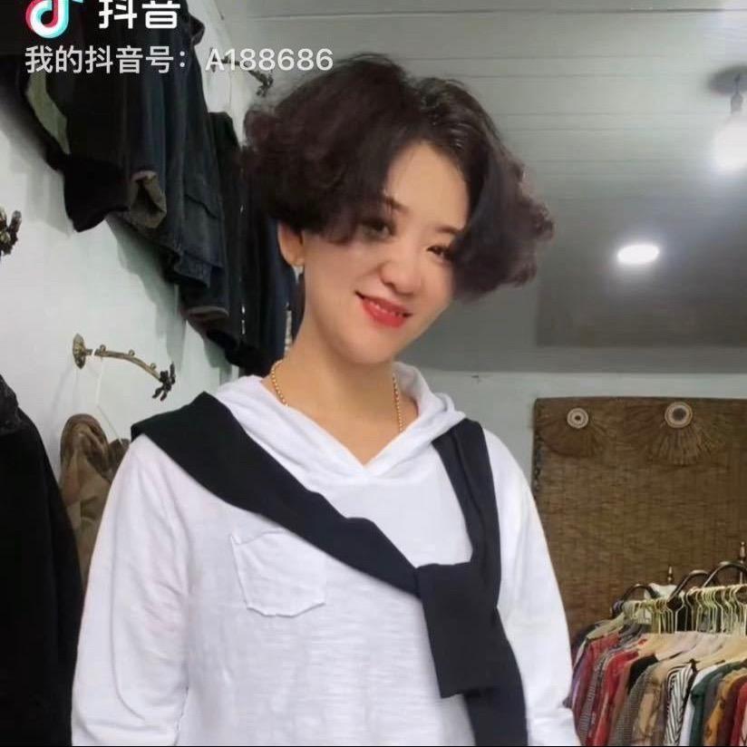 老牛爱溜达
