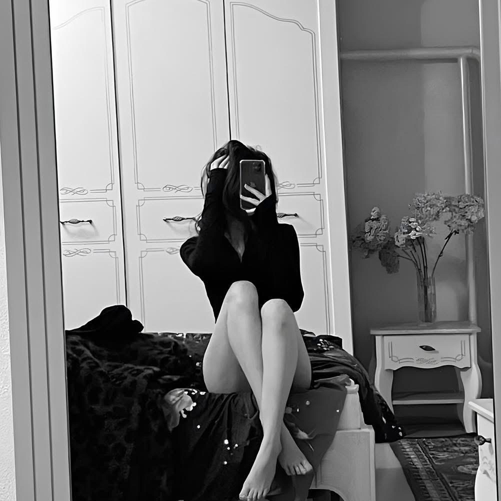 @🖤
