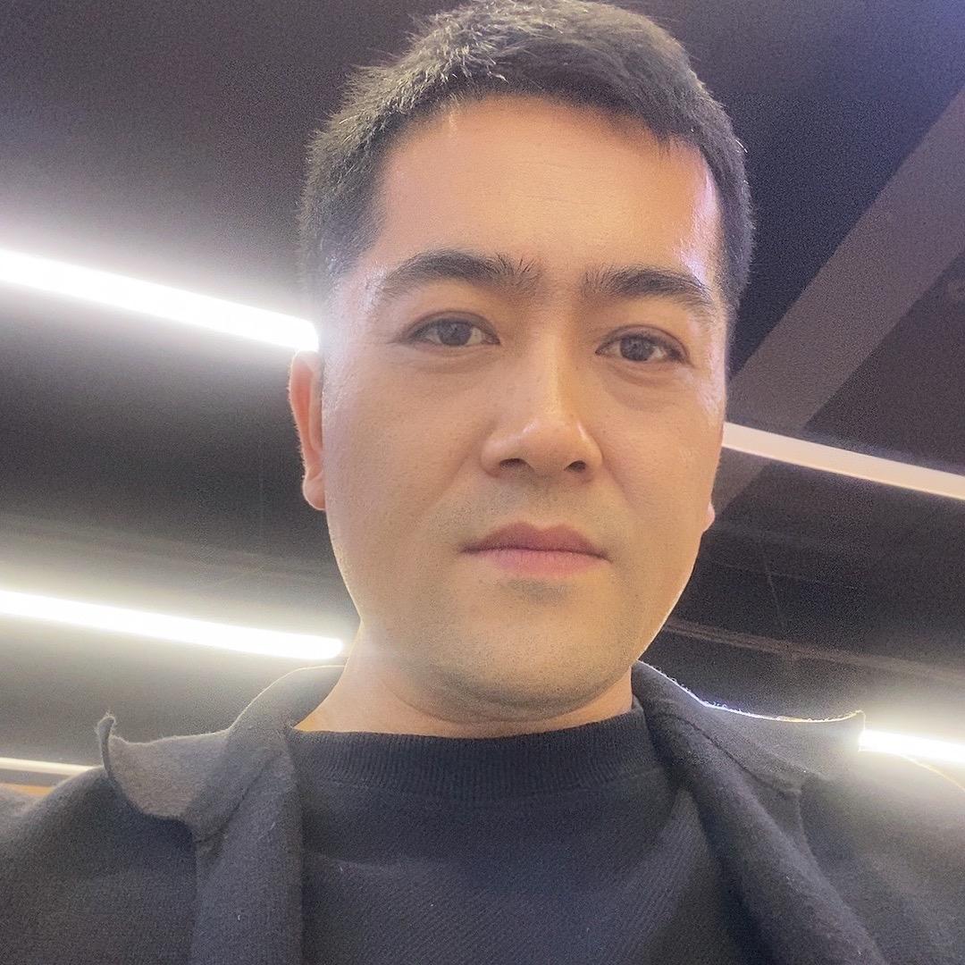 朱延平