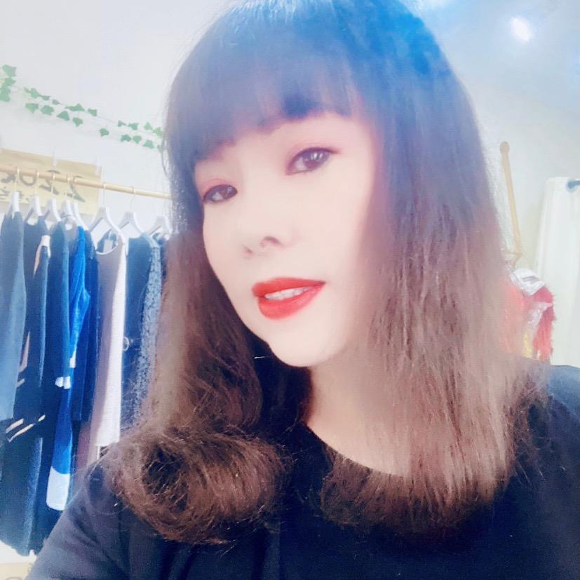 益阳纽扣时装店