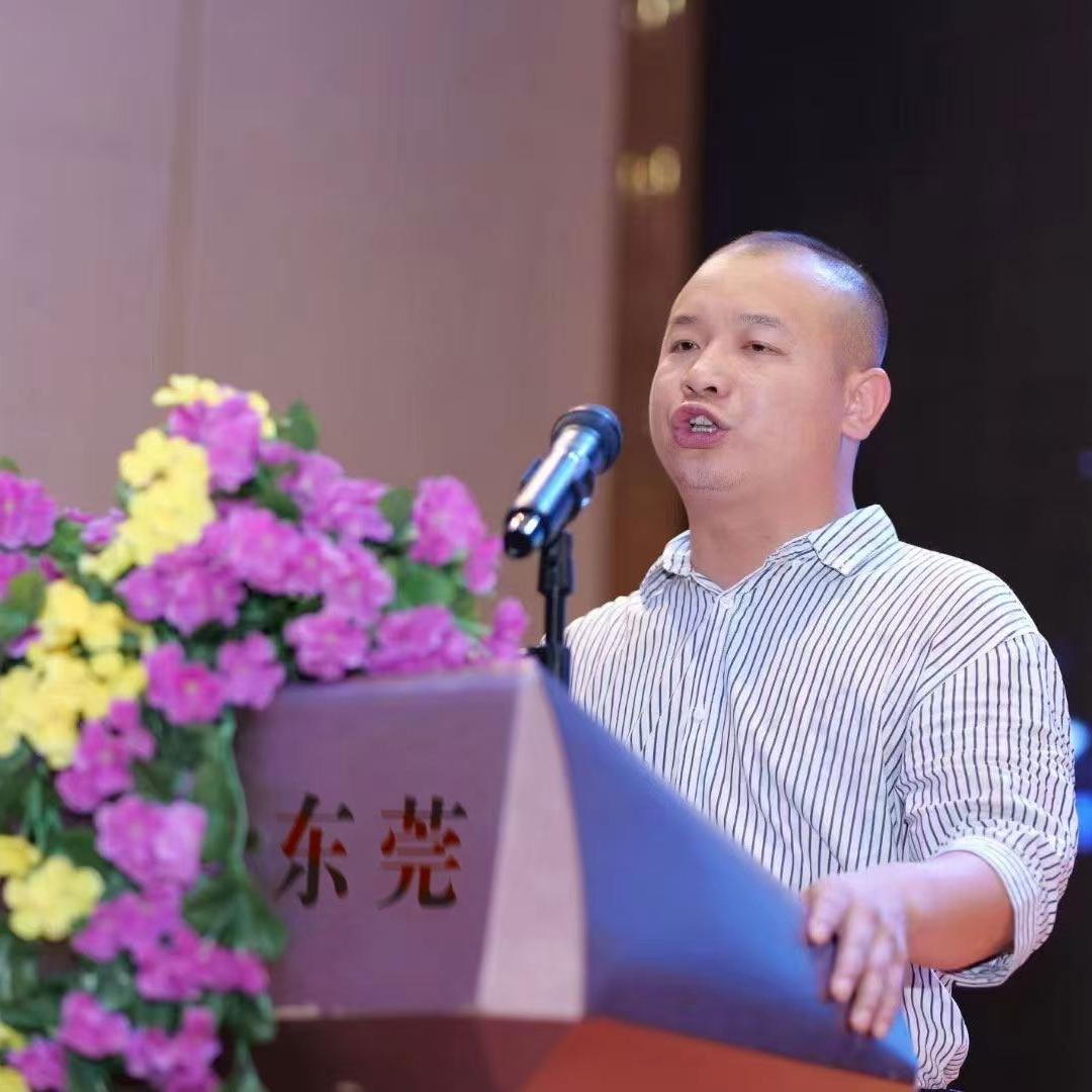 东莞光头涛哥二手车