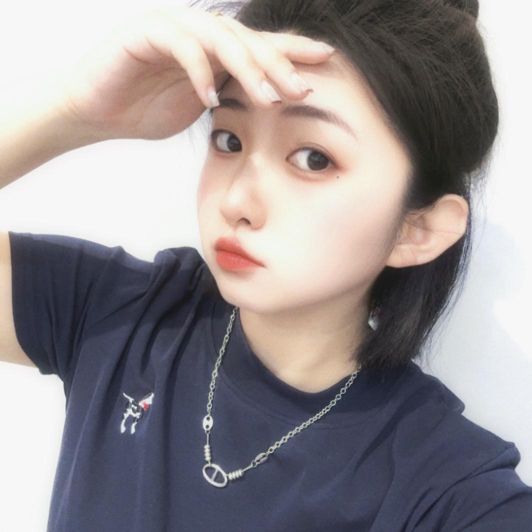 • 杨小闹 •