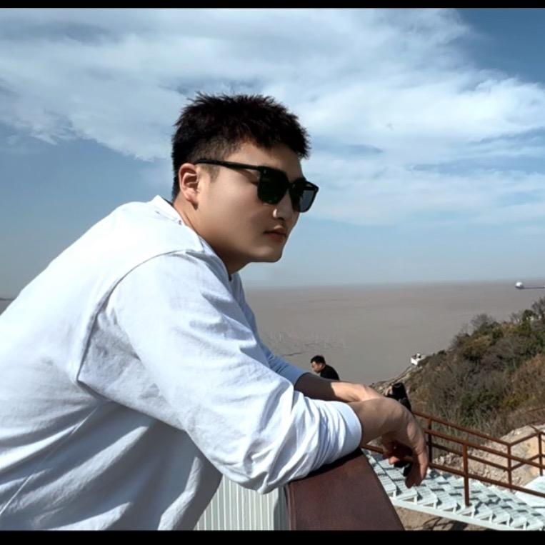 不会中投的龙龙～22🏀