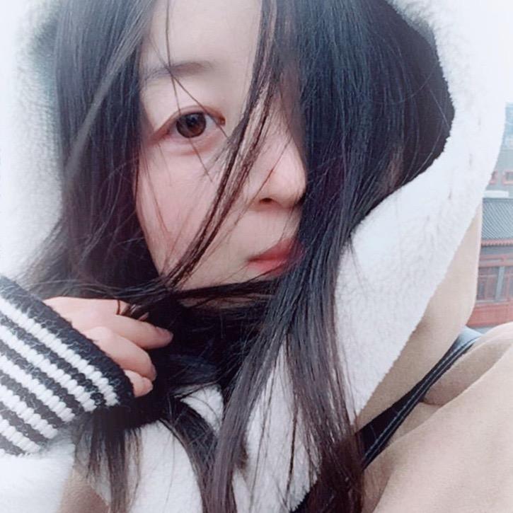 差点是美女💃