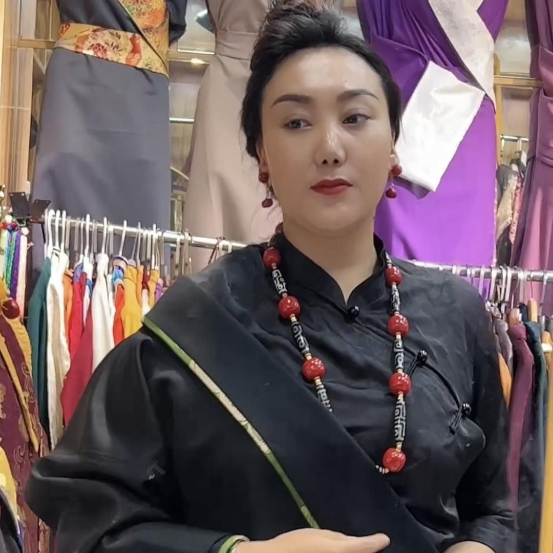 曼达拉瓦服装店