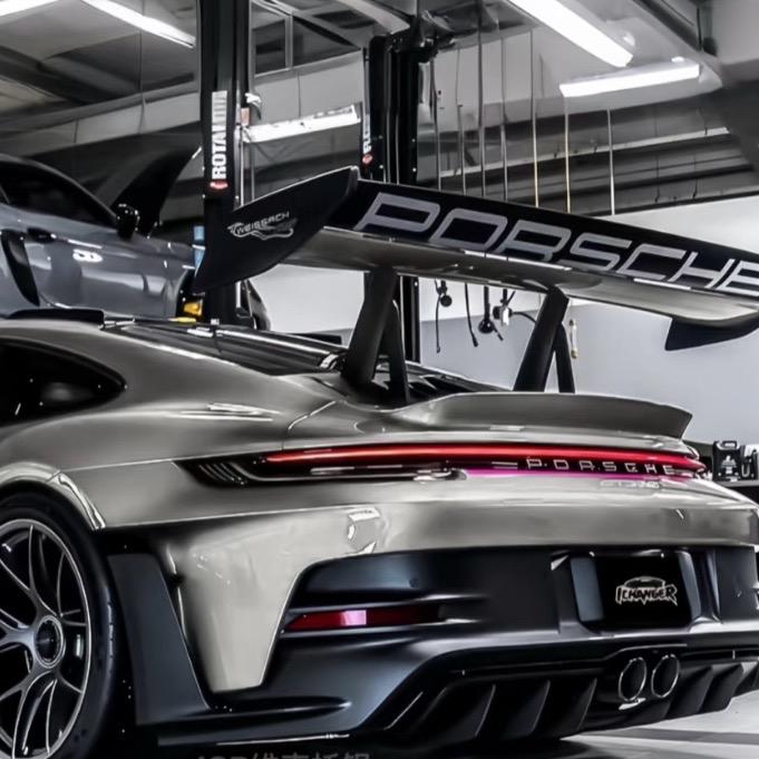 云霄汽车装饰画