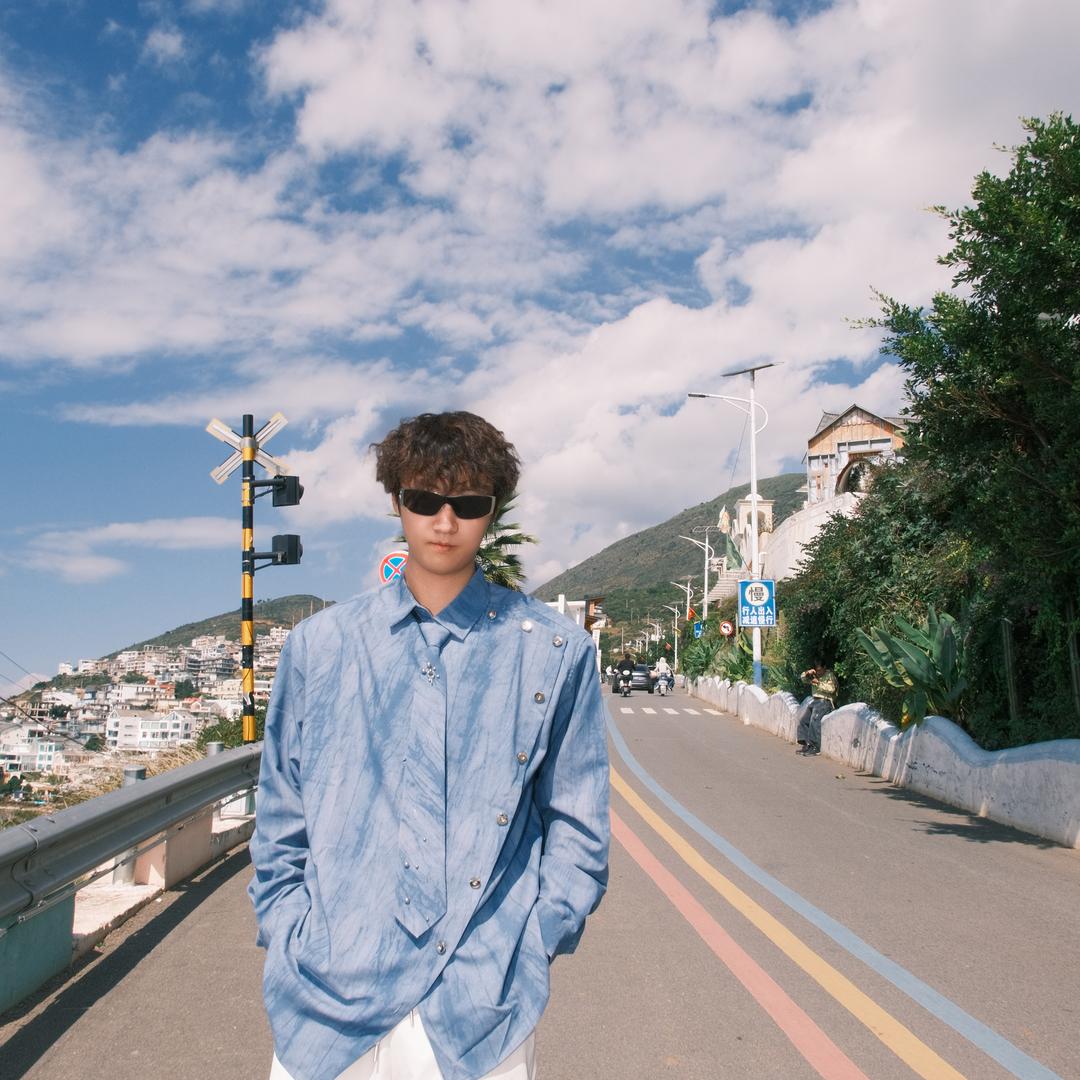 凯凯、男士发型定制