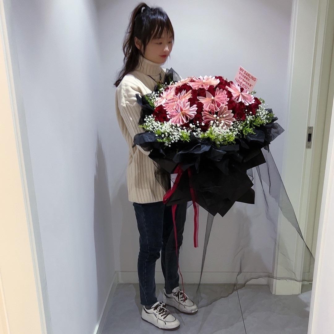 弹指一挥间。