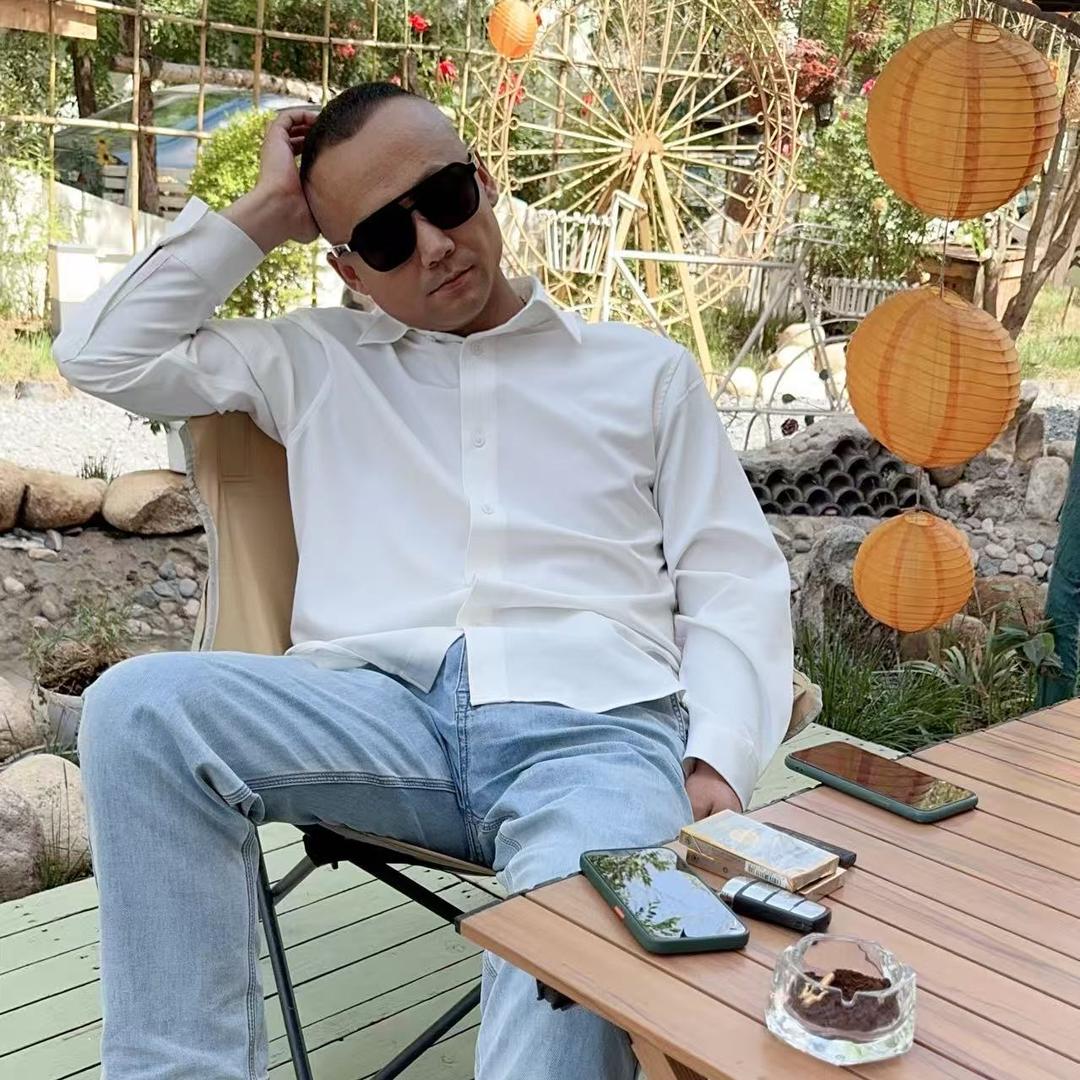 董董董了（千里良驹）卡驰