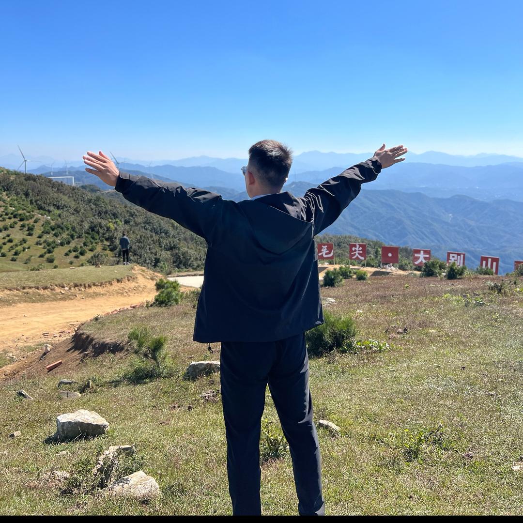 爱笑男孩