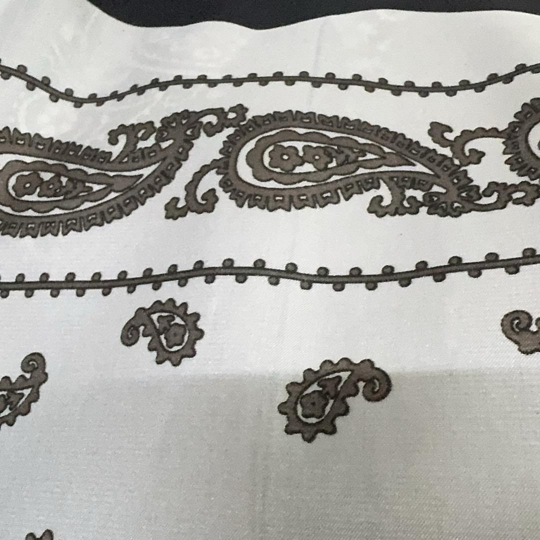 假装坚强囚禁我的悲伤