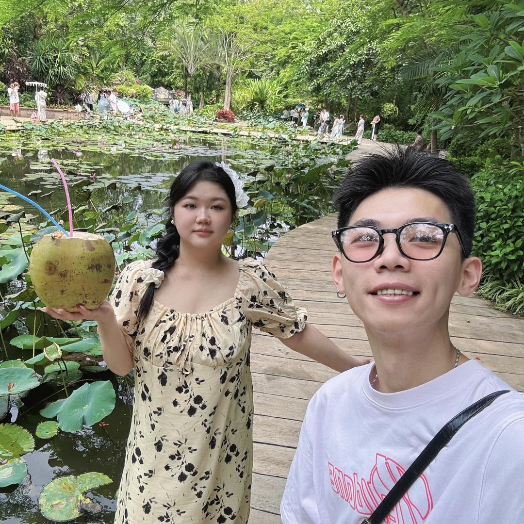 胖瘦仙童(包万雾)