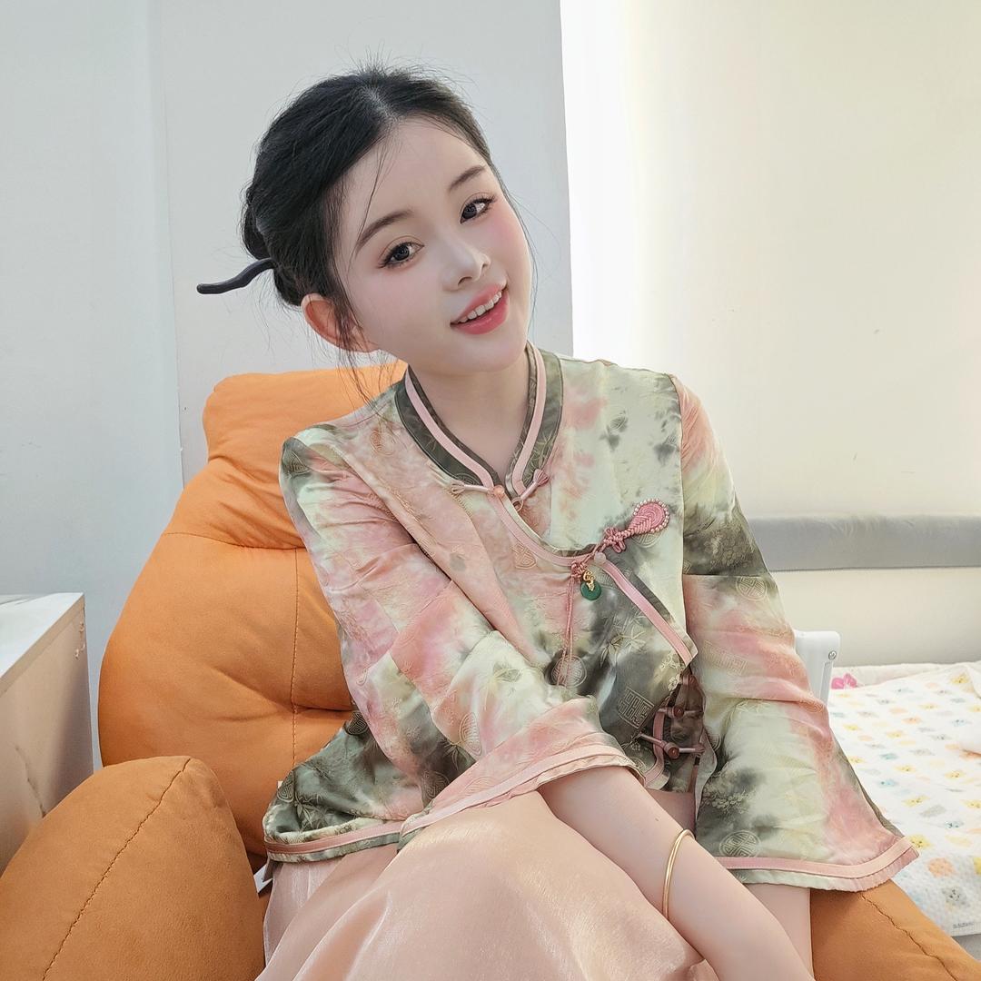 悠 悠