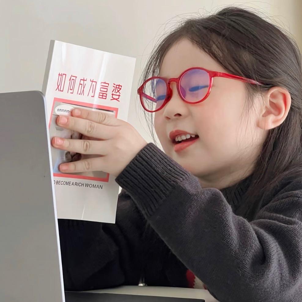 开泰国菜的小橙子