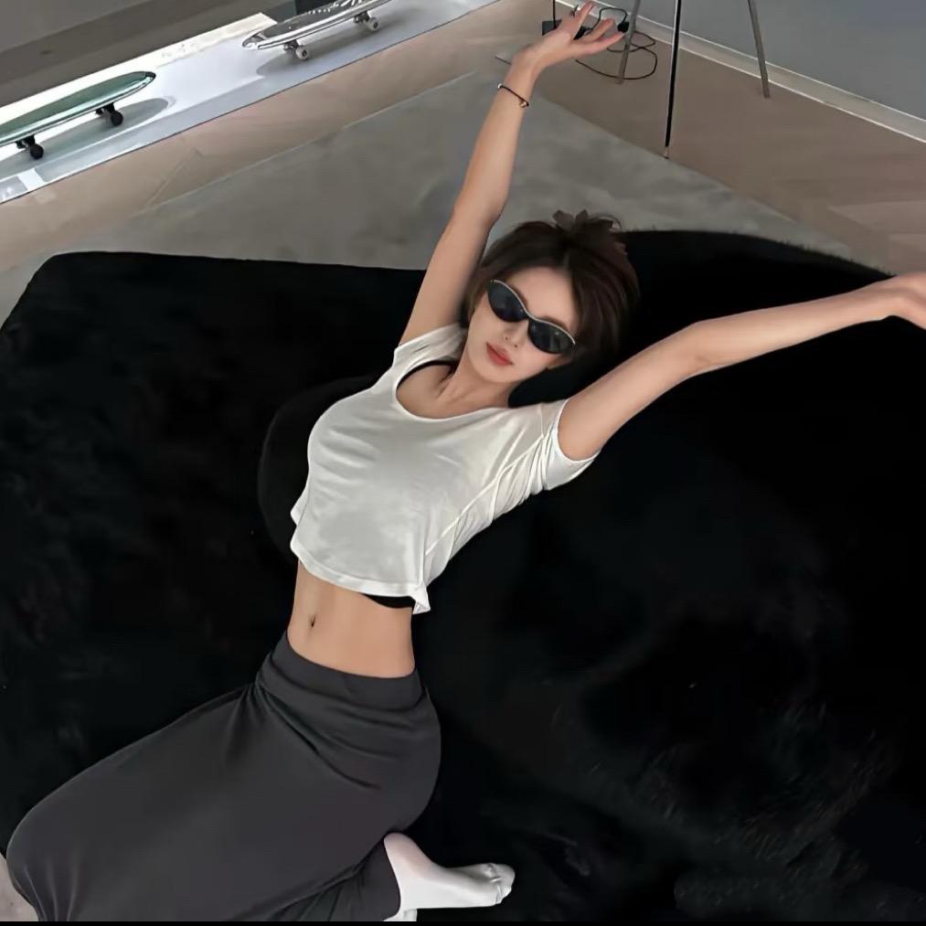 程艾影    ‍