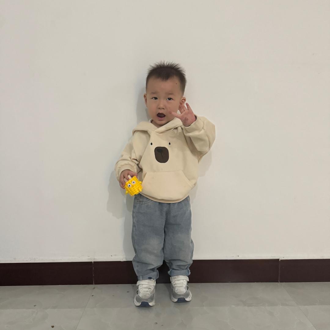 简一。