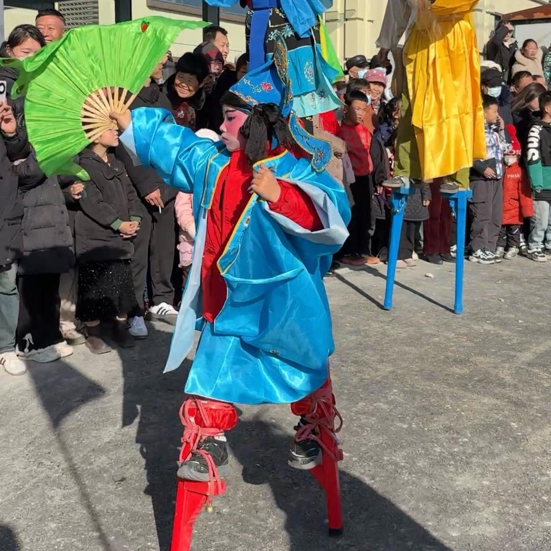 黑旗高跷小朋友安迪🦋