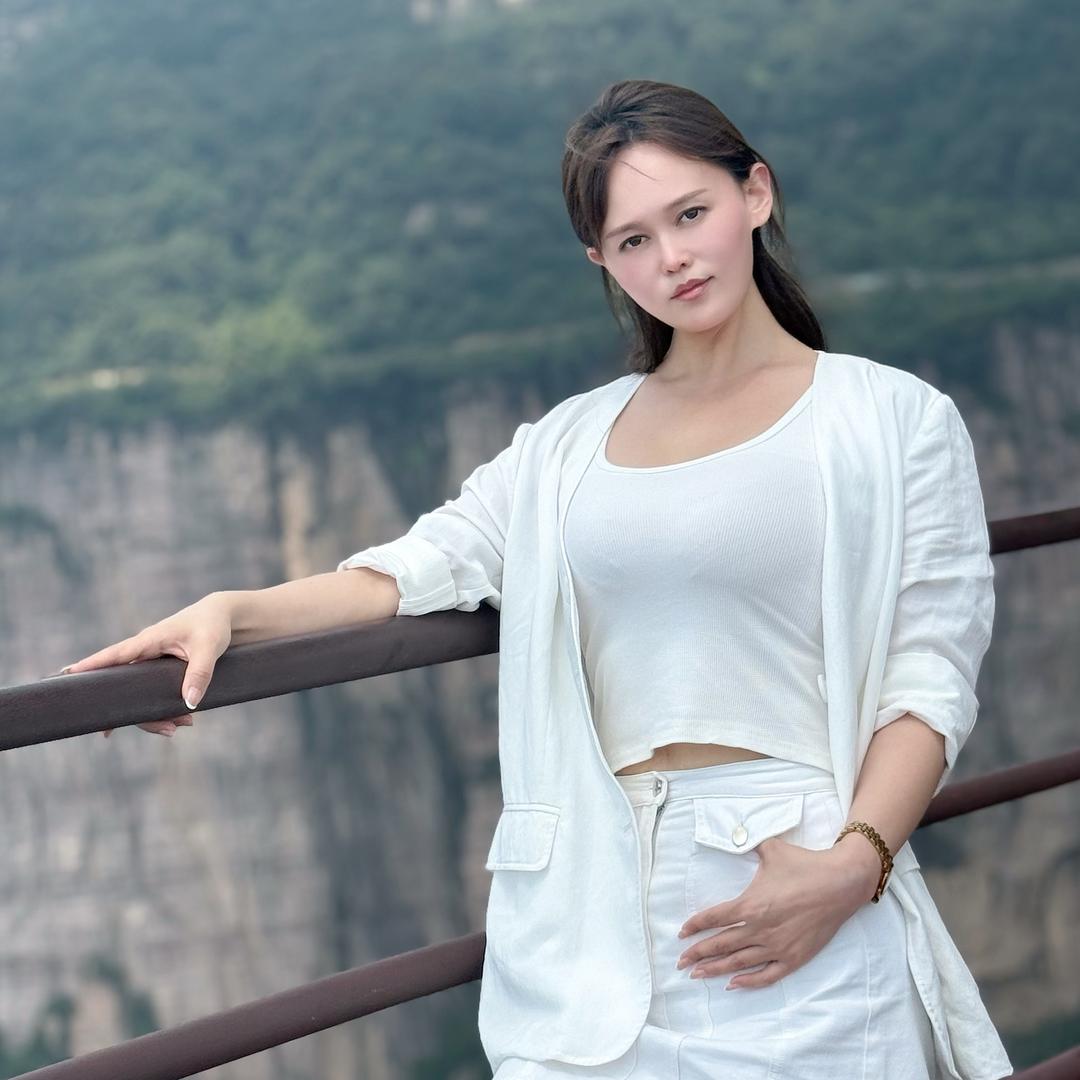 台前秘十八，负责人丽丽